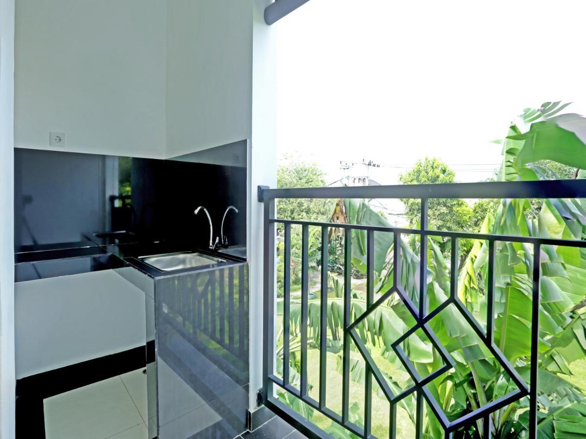 Oyo 90859 Cahaya Guest House Pesanggaran Kültér fotó